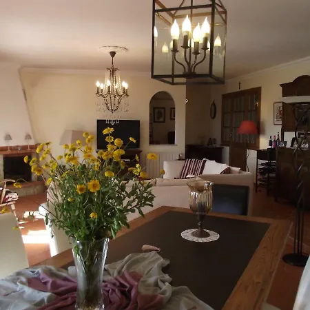 Au Claire De Vignes Bed and breakfast *